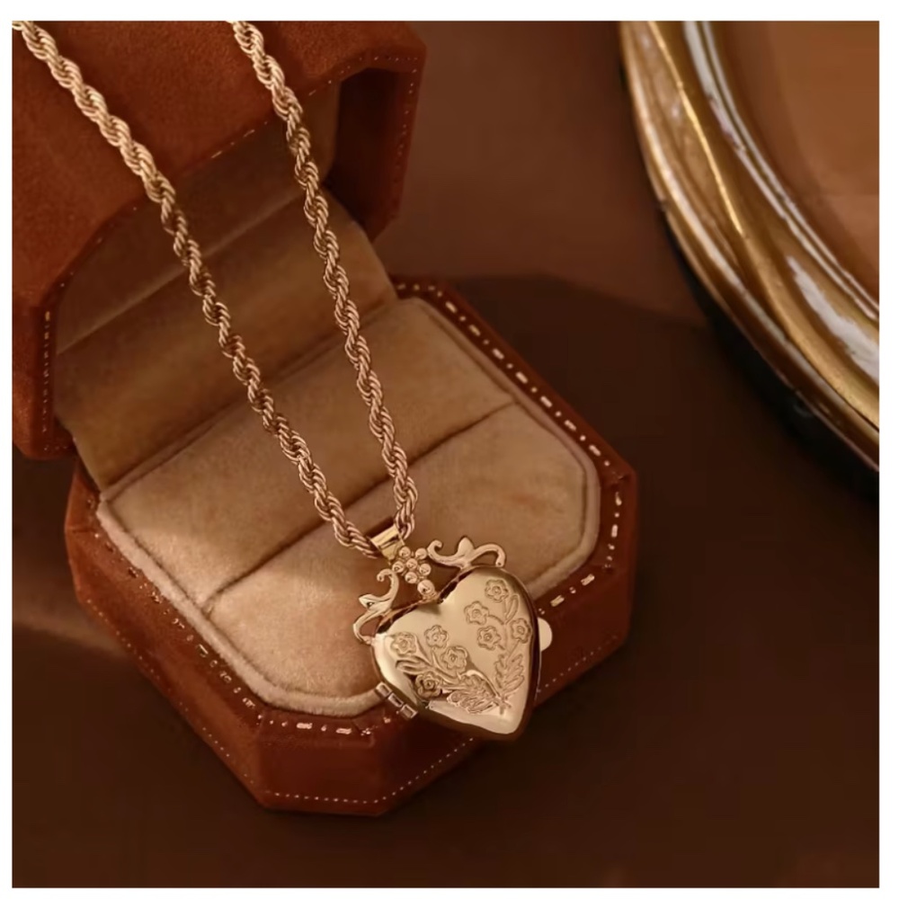Heart Shaped Classic Locket with Chain